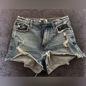 Abercrombie The Mom Short High Rise 27/4 Distressed Denim